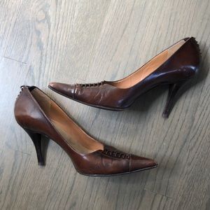 Barbara Bui brown leather pump
